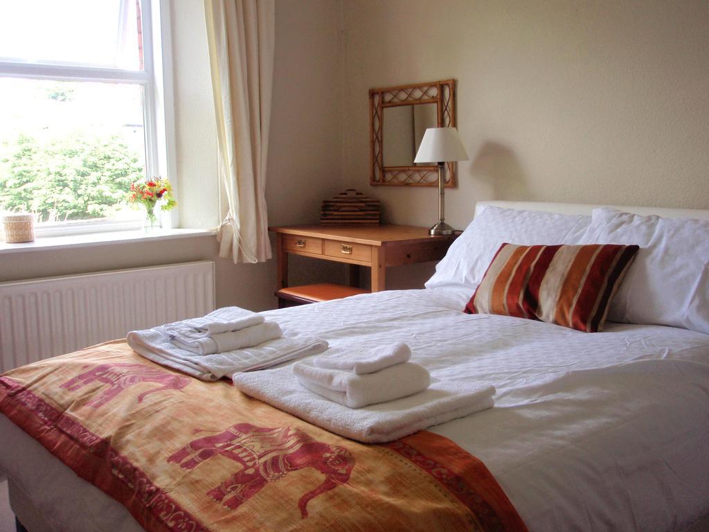 Weston House Bed and Breakfast Bampton  Δωμάτιο φωτογραφία