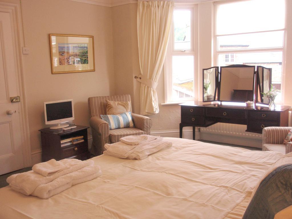 Weston House Bed and Breakfast Bampton  Δωμάτιο φωτογραφία