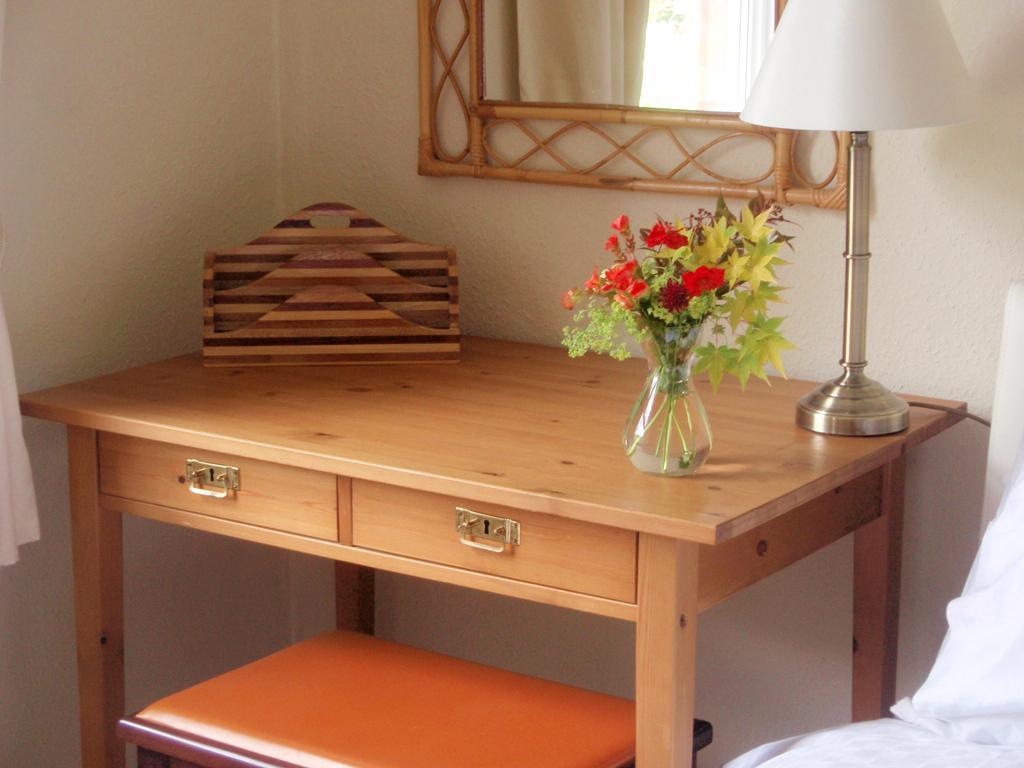 Weston House Bed and Breakfast Bampton  Δωμάτιο φωτογραφία