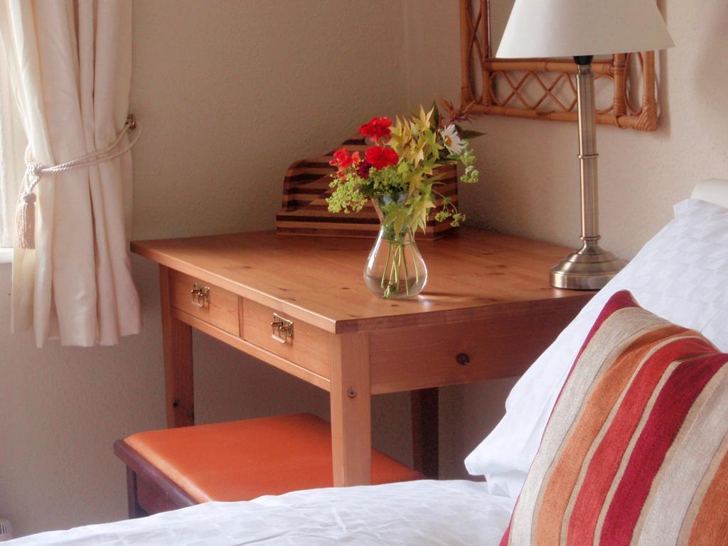 Weston House Bed and Breakfast Bampton  Δωμάτιο φωτογραφία