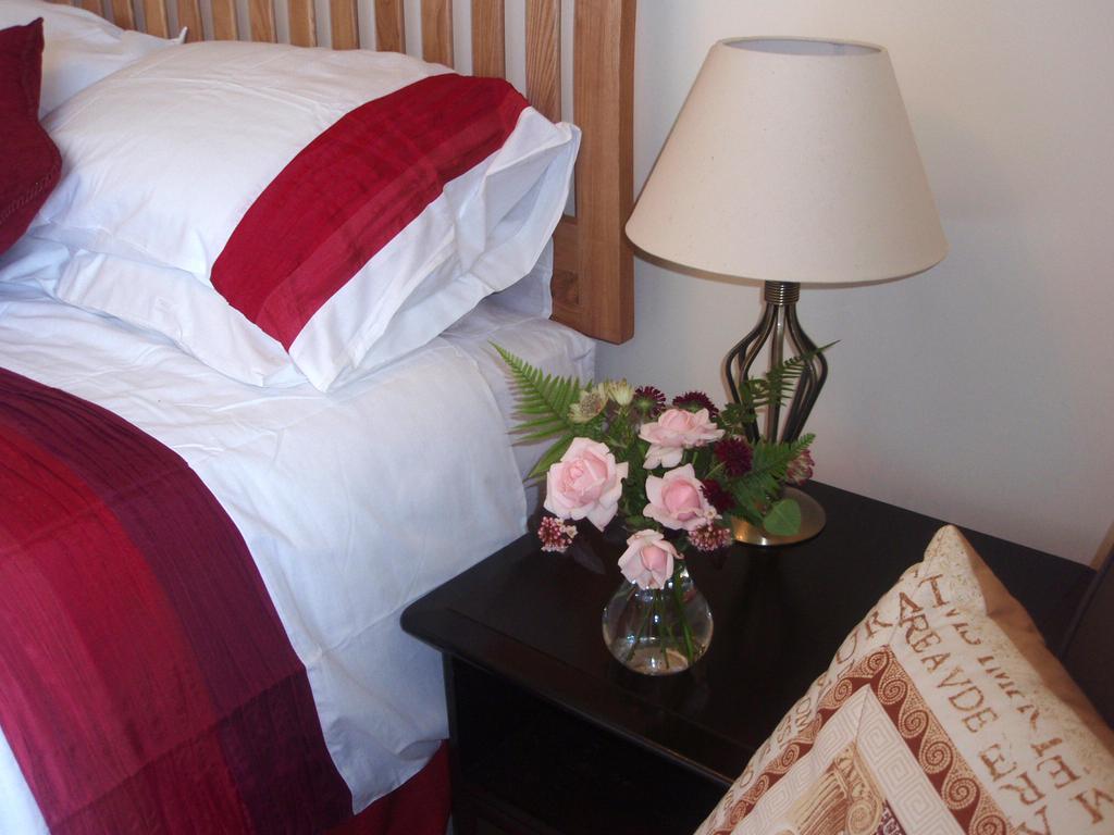Weston House Bed and Breakfast Bampton  Δωμάτιο φωτογραφία
