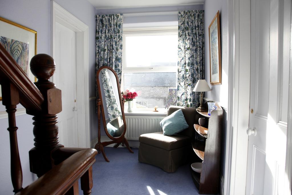 Weston House Bed and Breakfast Bampton  Εξωτερικό φωτογραφία